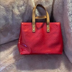 LOUIS VUITTON VERNIS HANDBAG - AUTHENTIC